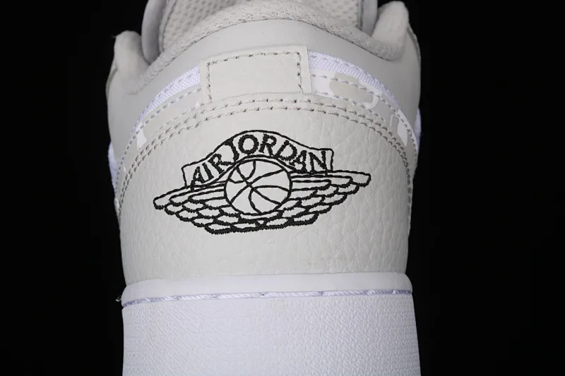 All categories Air Jordan Jordan series basketball shoes Air Jordan 1 Low G version pure original Air Jordan 1 Low GS AJ1 Joe 1 low-top white gray camouflage low-top basketball shoes DD3234-100